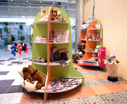 Торговое оборудование и отделка для магазинов, торговых центров