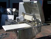 Продам шкуросъёмную машину,  шкуросъёмку Maja (Германия),  автомат