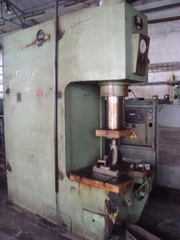 П6330 гидравлический пресс, усилием 100т.