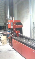 Станок с ЧПУ для пробивки отверстий в трубах и профиле