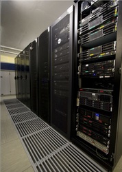 Выделенные и виртуальные выделенные сервера (VPS)!!