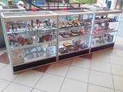 Готовий бізнес: Острівець з сувенірною продукцією.