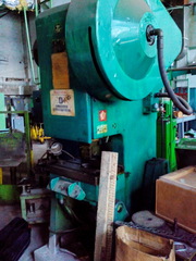 КД 2326 (40т) Пресс пневматический однокривошипный открытый 