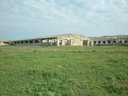 Продам кошару-строение и землю с водоемом