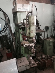 Машина точечной контактной сварки МТ