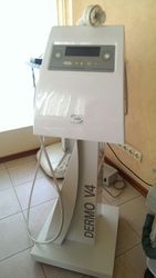 Продам аппарат для вакуумно-роликового массажа LeDermo V4 (дермотония)