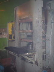 Пресс резинотехнических изделий