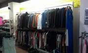 Торгове обладнання для одягу (торгові стелажі,  стійки та меблі)