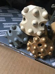 Буровой инструмент: пневмоударники,  буровые коронки 