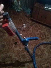 Металлоискатели, глубина до 5 метров.