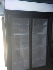 Холодильные шкафы витрины б.у под напитки,  недорого. Есть выбор!