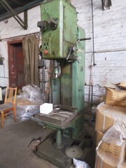 Сверлильный станок 2М135 