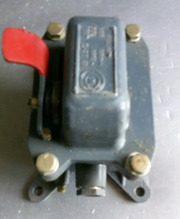 Кнопковий пост управління КУ-123-11, КУ-123-21, КУ-123-31